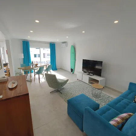 2 Bedroom In Centre Of - Valemar Alvor